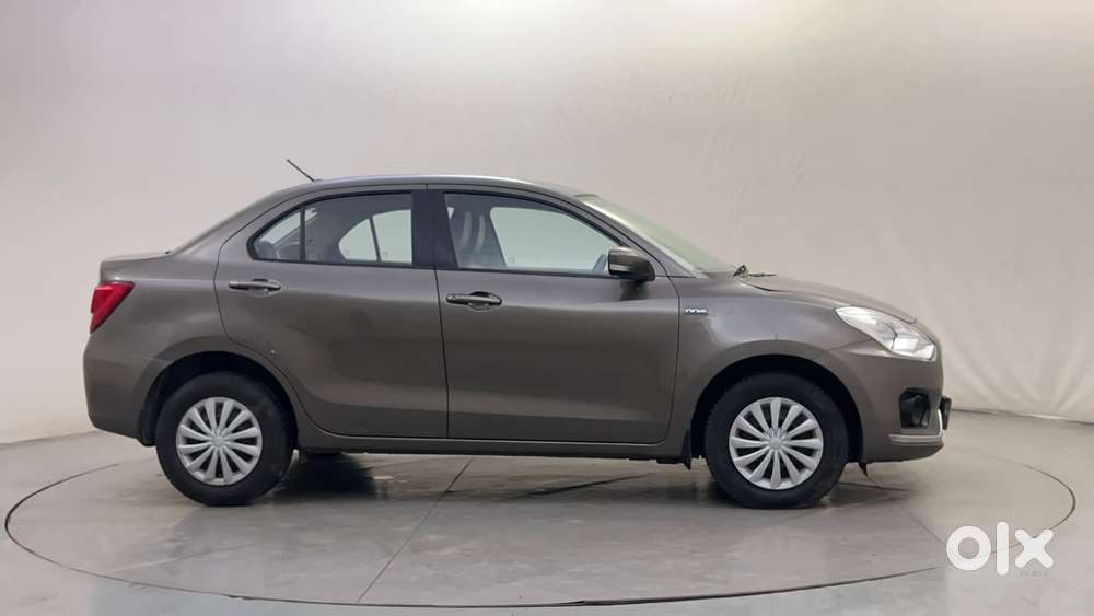 Maruti Suzuki Dzire Vdi Amt, 2017, Diesel