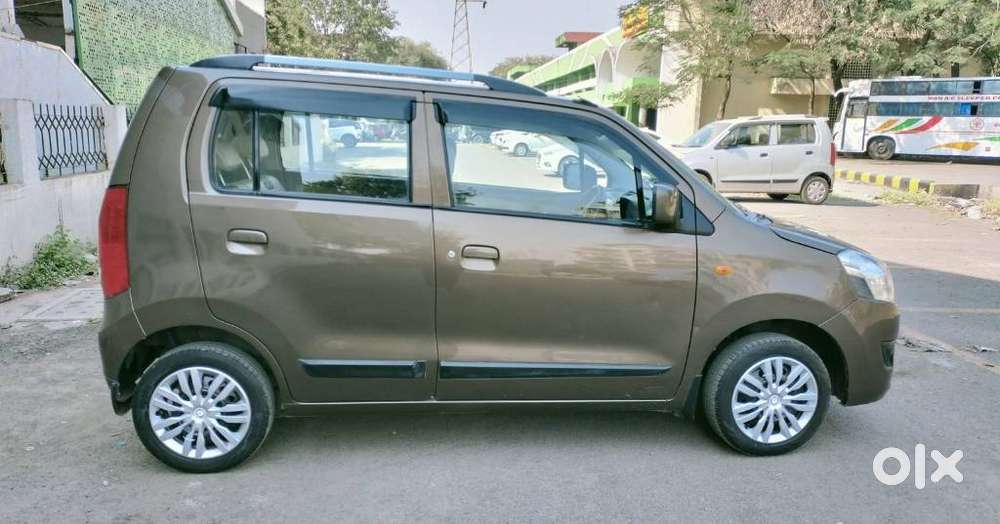 Maruti Suzuki Wagon R Vxi Amt1.2, 2017, Petrol