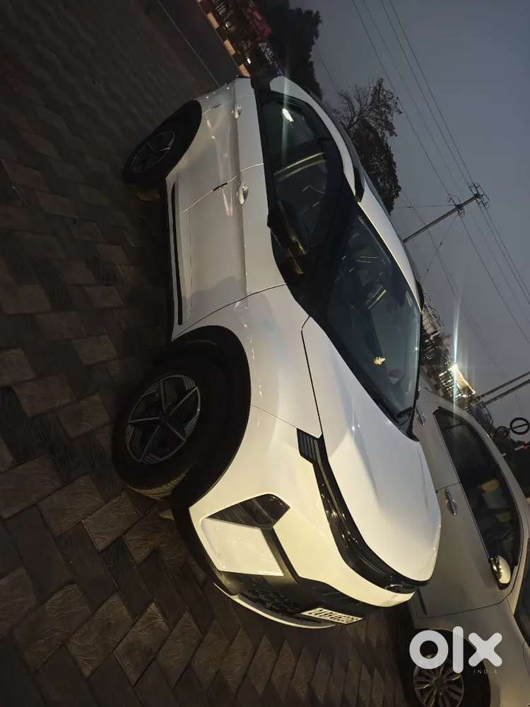 Selling My Tata Nexon, 1st Owner , 2nd Generation. Creative + S