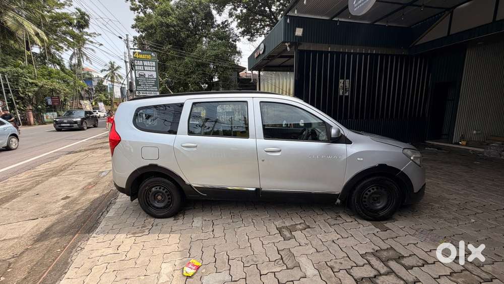 Renault Lodgy Diesel 2017 At Kozhikode (kl 07)