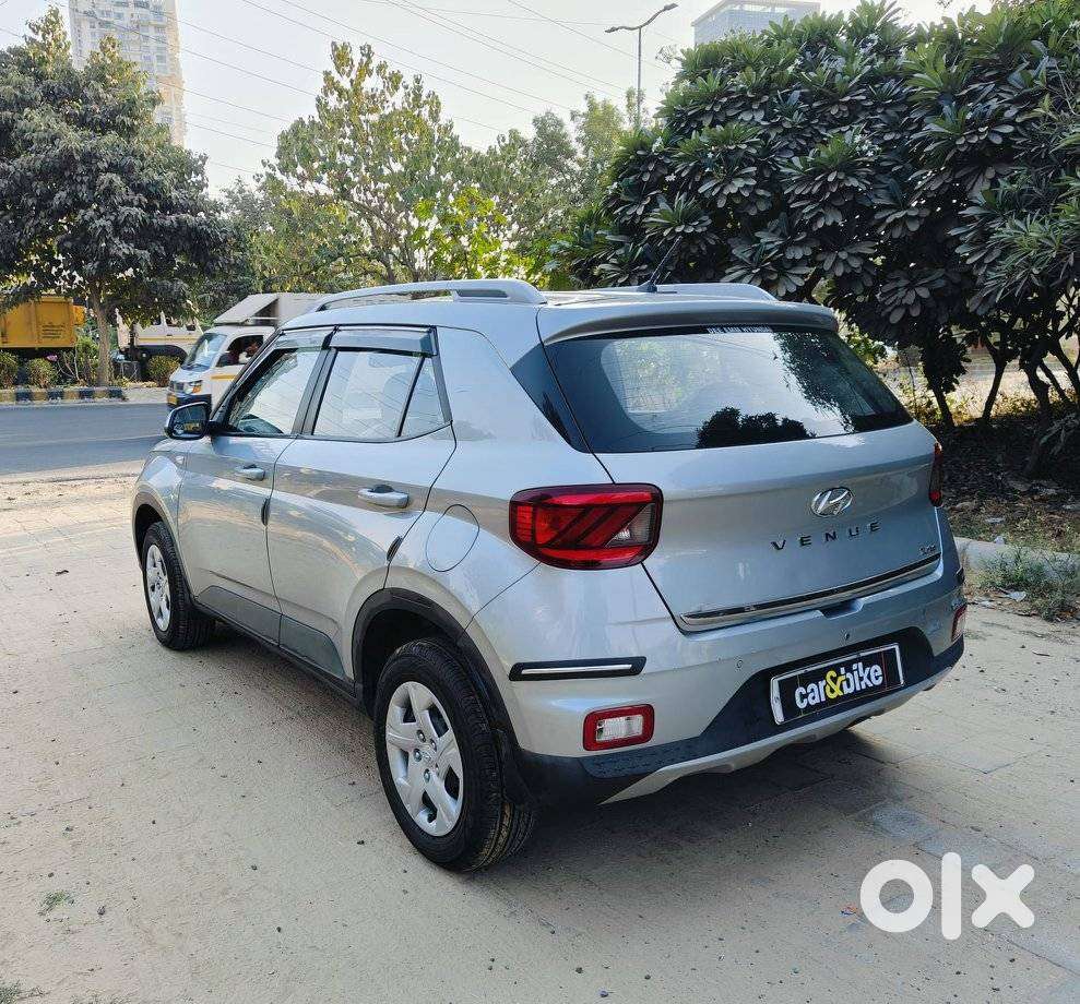 Hyundai Venue 1.0 S (o) Turbo Dct, 2019, Petrol