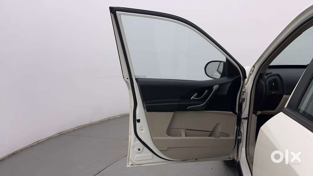 Mahindra Xuv500 W6 2wd, 2016, Diesel