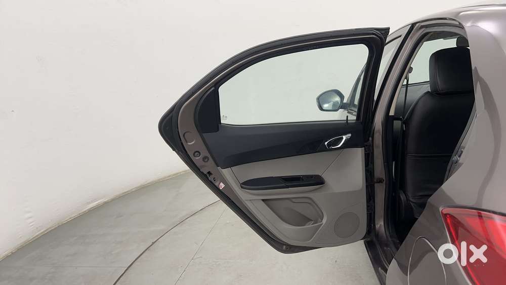 Tata Tiago Xz, 2018, Petrol
