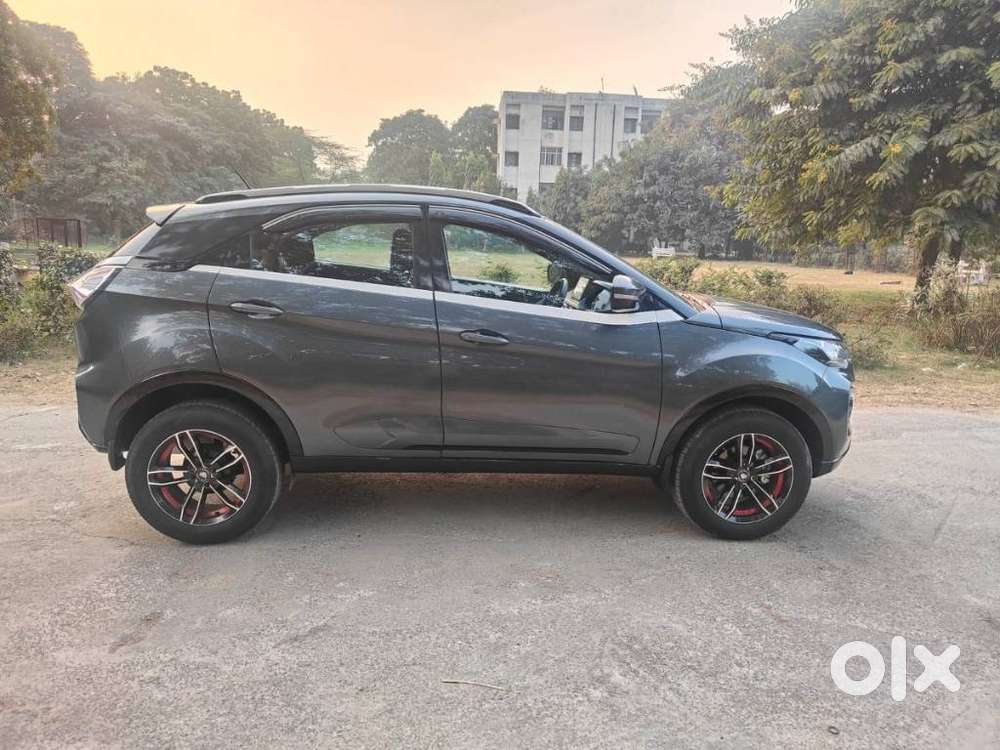 Tata Nexon 1.2 Revotron Xma Amt (s), 2020, Petrol
