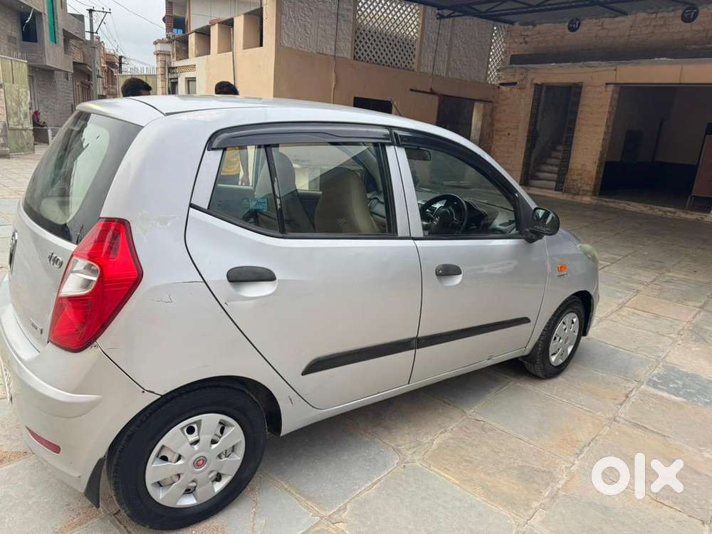 Hyundai Petrol Manual 2011