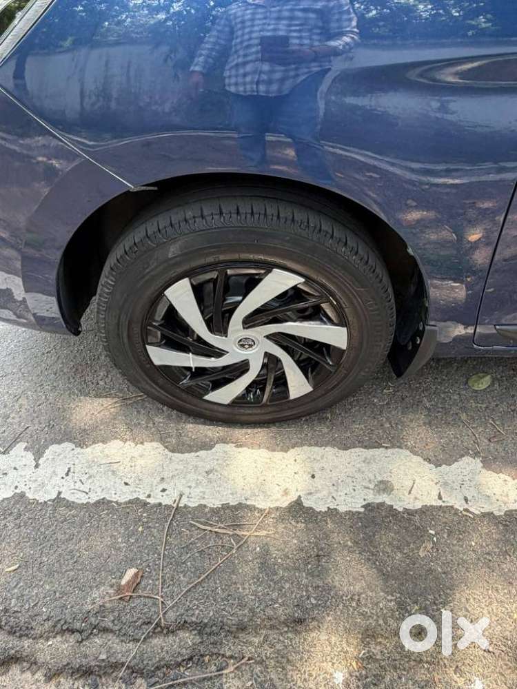 Maruti Suzuki Ertiga Vxi Shvs, 2021, Petrol