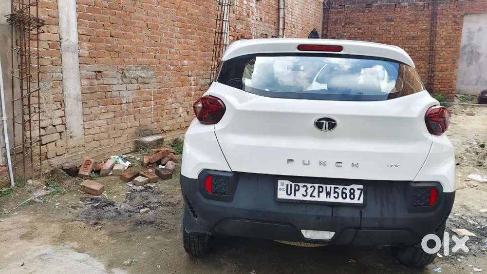 Tata Punch Pure Icng 2024 Model