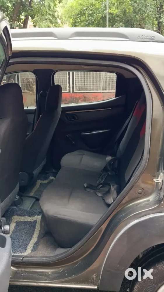 Urgent Saleeeee___renault Kwid Petrol 2016