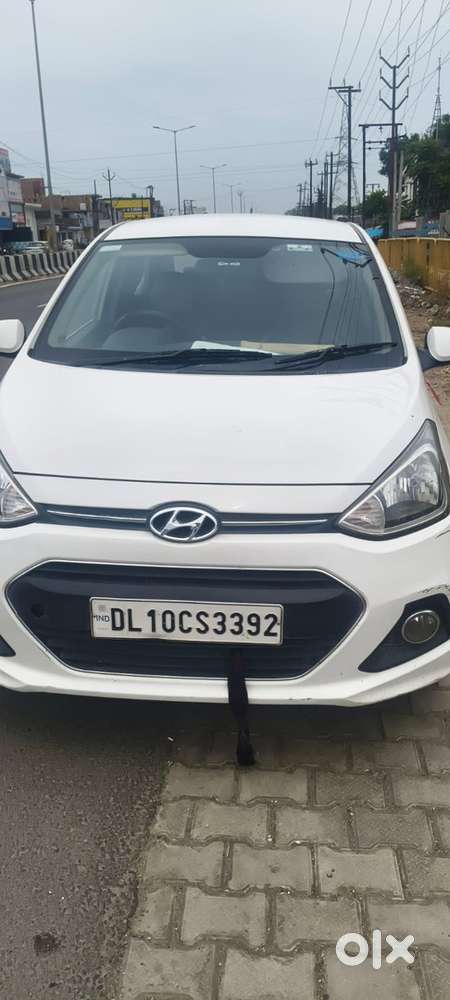 Hyundai Petrol Manual 2014 Mint Conditon Only Serious Buyer Contact Me