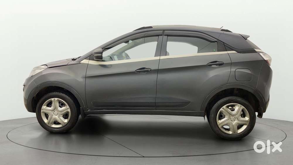 Tata Nexon 1.2 Revotron Xe, 2018, Petrol