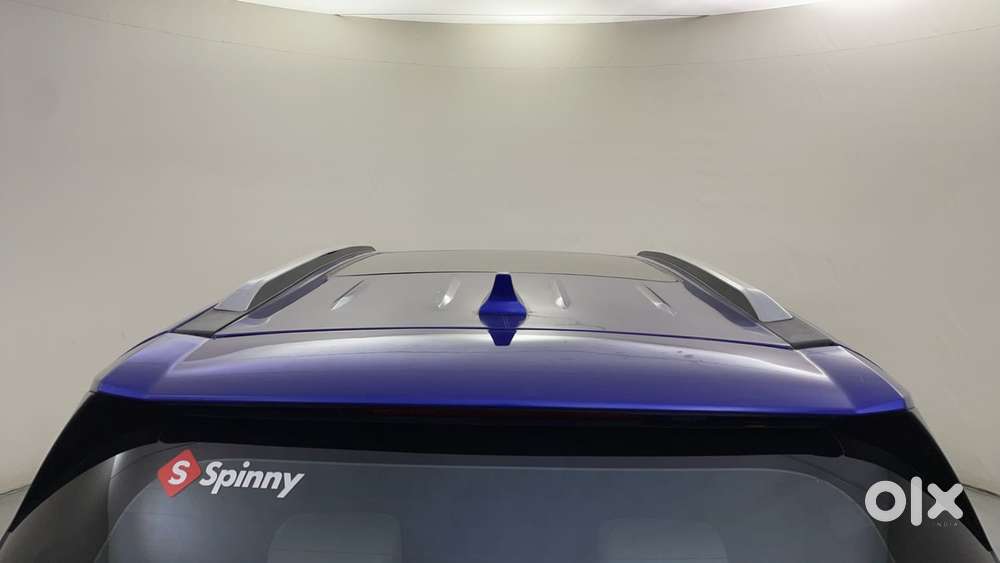 Mahindra Xuv700 2.0 Ax 7 Petrol At Luxury Pack Str, 2022, Petrol