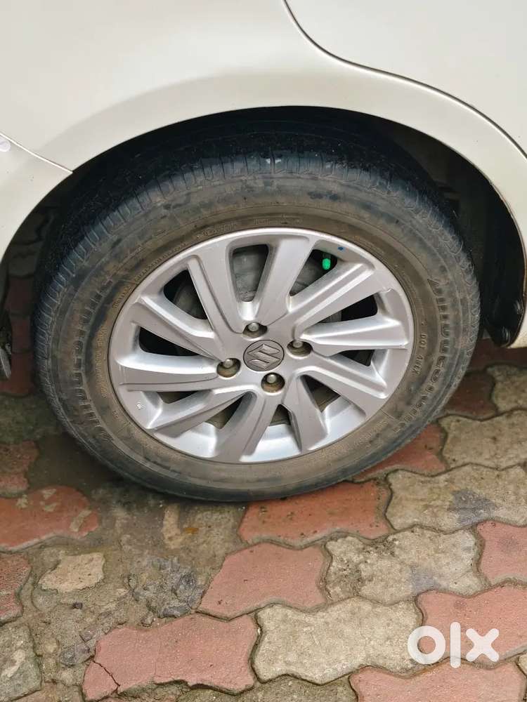 Maruti Suzuki Swift Dzire 2016