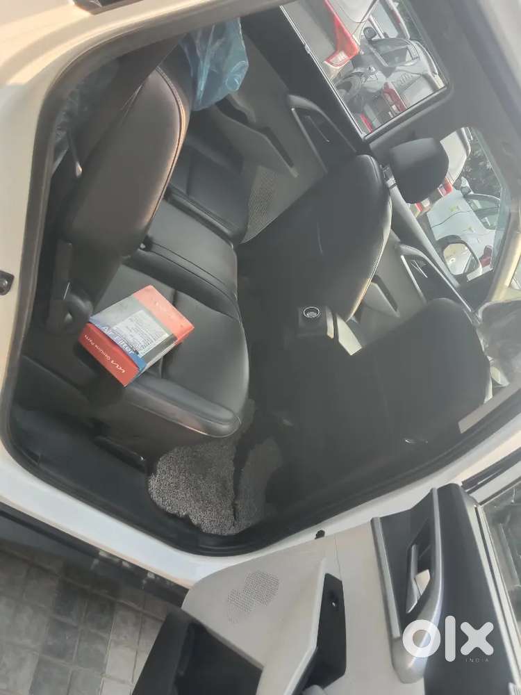 Kia Carens Luxury 7 Str 2024 Car