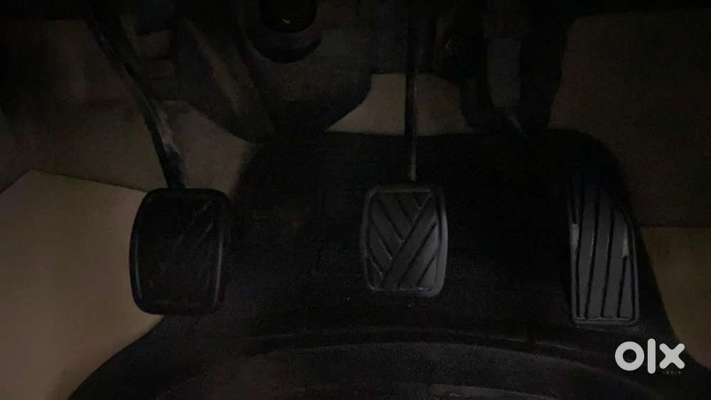Maruti Suzuki Swift Dzire 1.2 Vxi Bsiv, 2021, Petrol