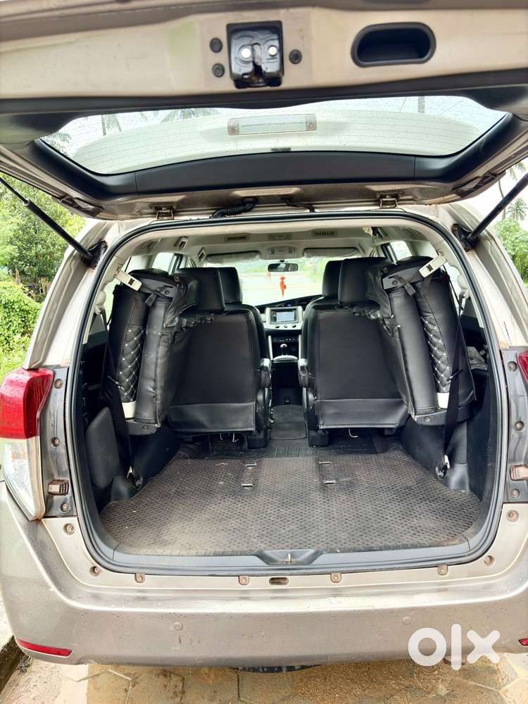 Toyota Innova Crysta 2.4 G Mt, 2017, Diesel