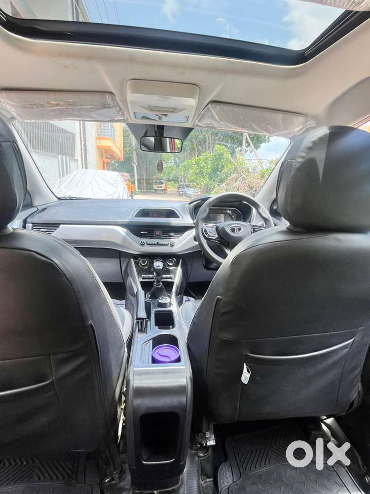 2022 Tata Nexon Xm(s) Petrol (manual) Sunroof  37,000 Km  2nd Owner