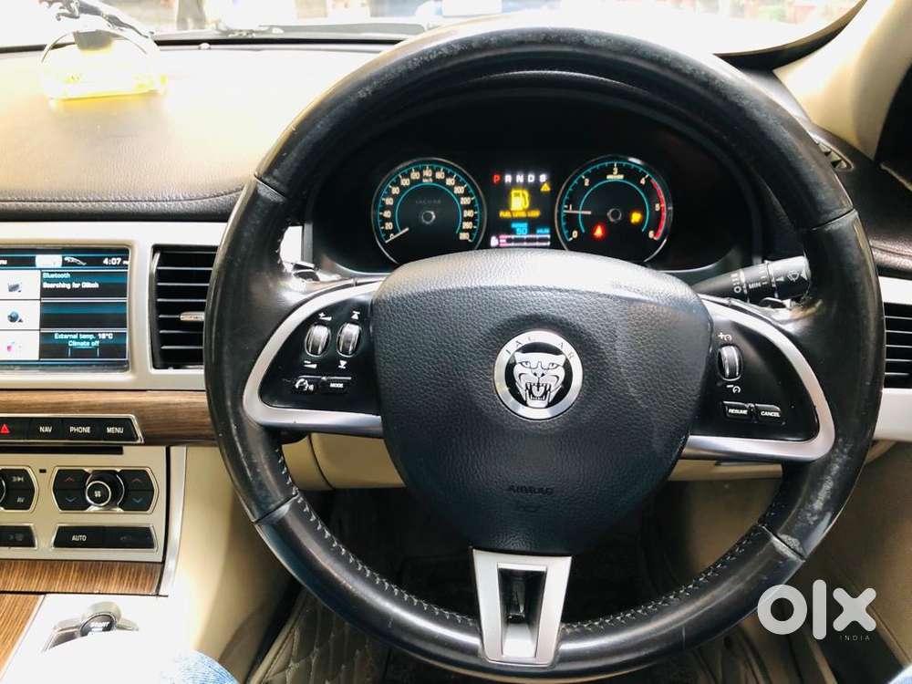 Jaguar Xf 2013 Diesel Well Maintained