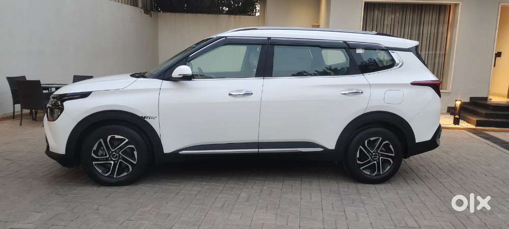 Kia Carens Luxury (o)1.5 Turbo Petrol Dct 7 Str, 2023, Petrol