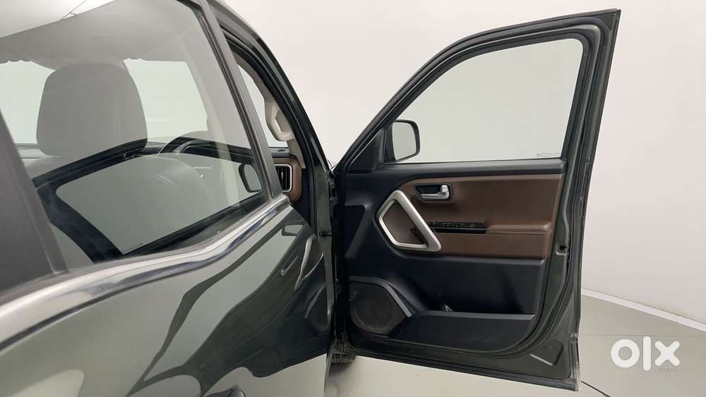 Mahindra Scorpio-n 2.0 Z8 L Petrol At 7 Str, 2022, Petrol