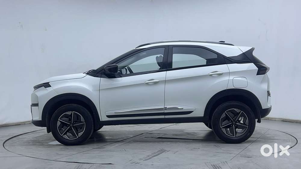 Tata Nexon Creative Plus 1.2 Revotron Petrol 6 Mt, 2024, Petrol