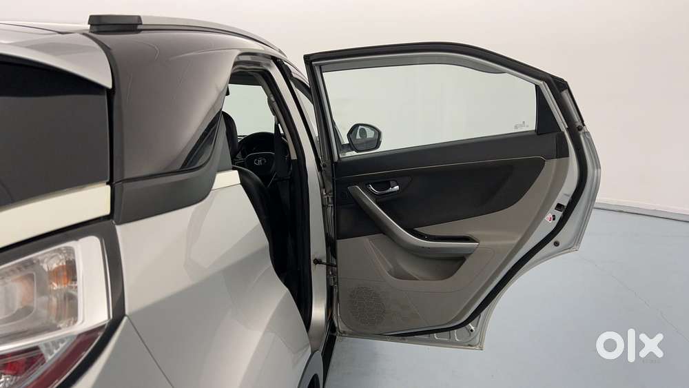 Tata Nexon 1.2 Revotron Xz Plus, 2018, Petrol
