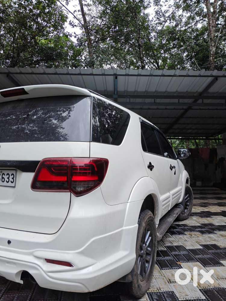 Toyota Fortuner Diesel 2011