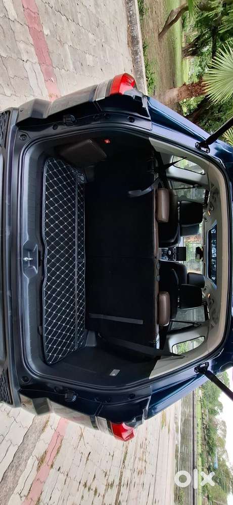 Toyota Innova Hycross 2.0 Zx Hybrid 7 Str, 2024, Petrol