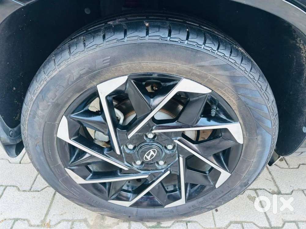 Hyundai Alcazar 1.5 Tdct Signature (o) 7s Petrol, 2024, Petrol