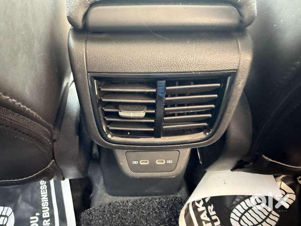 Skoda Kylaq Signature At, 2025, Petrol