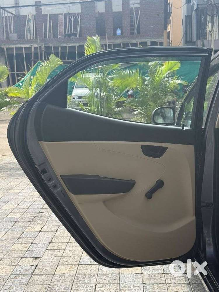 Hyundai Eon Era +, 2017, Petrol