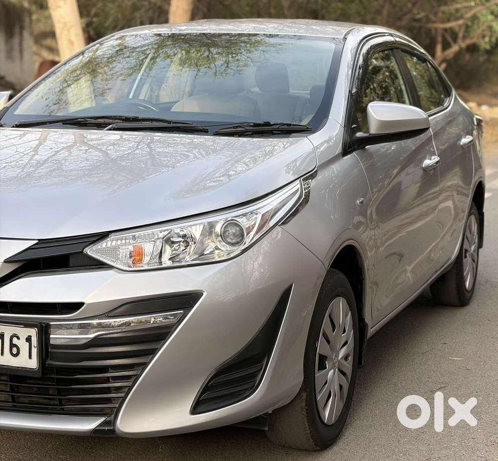 Toyota Yaris J Cvt, 2018, Petrol