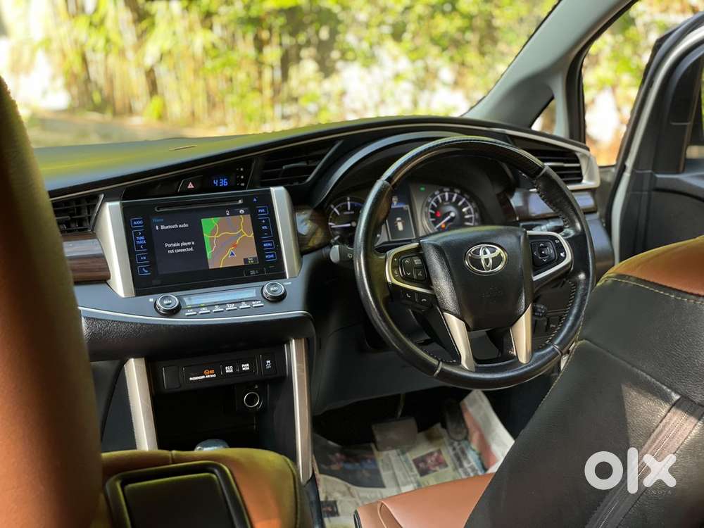 Toyota Innova Crysta 2016 Diesel Well Maintained