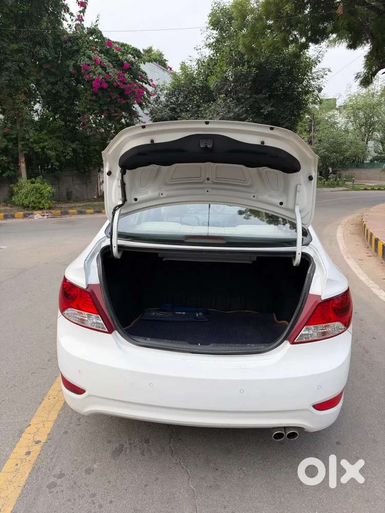 Hyundai Verna Fluidic 1.6 Vtvt, 2013, Petrol