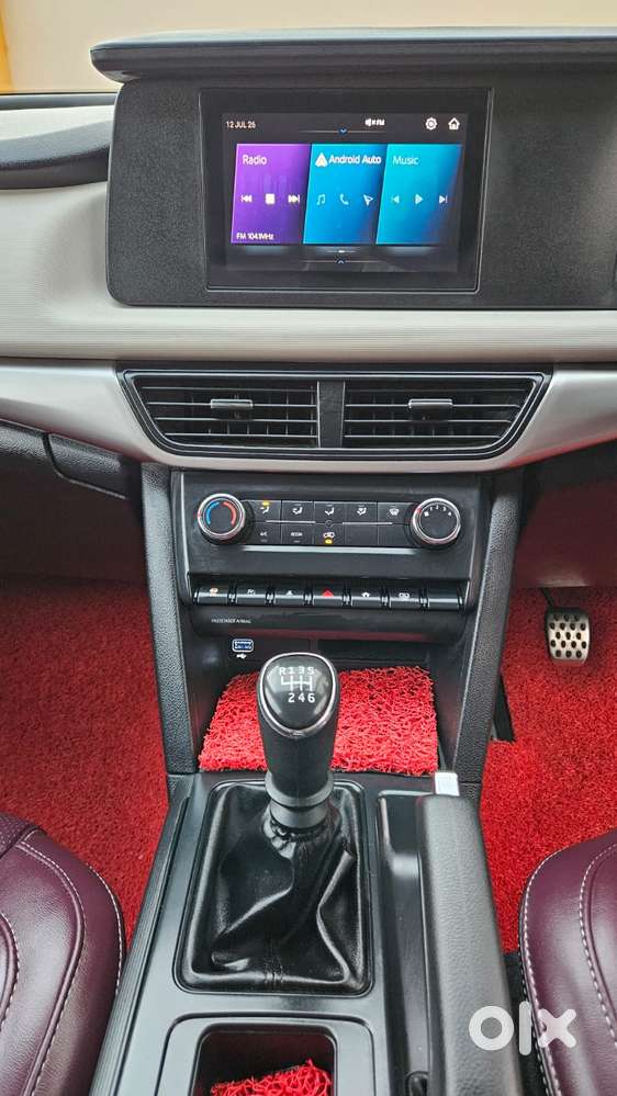 Mahindra Xuv700 2.2 Ax 5 Diesel Mt 7 Str, 2024, Diesel