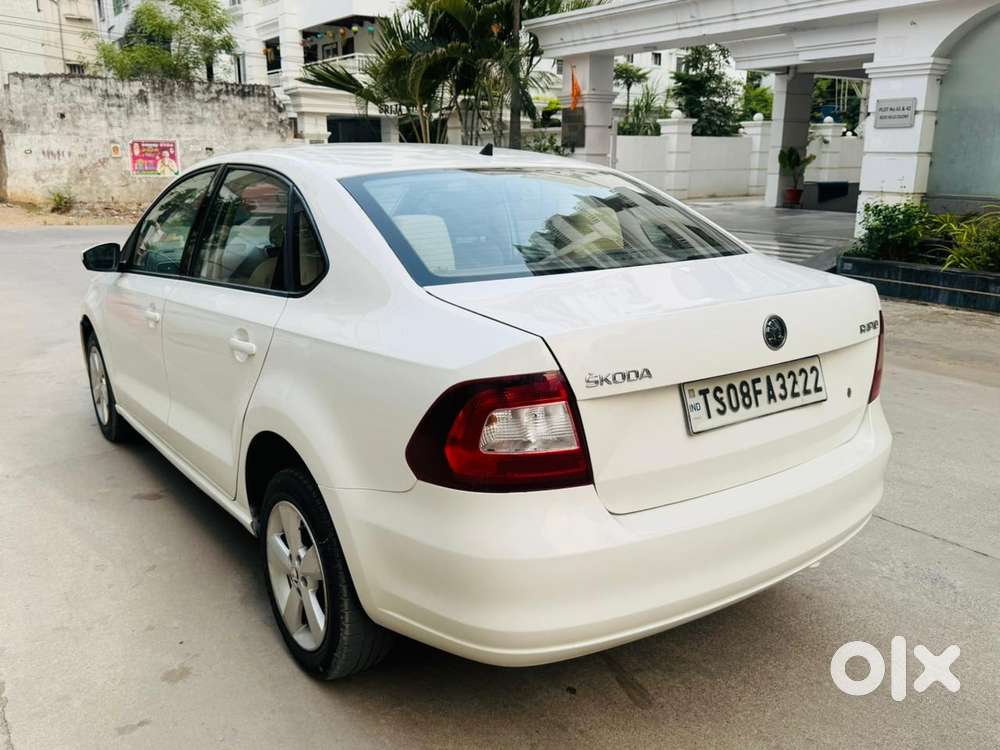 Skoda Rapid 1.5 Tdi Style/1.5 At Style, 2016, Diesel
