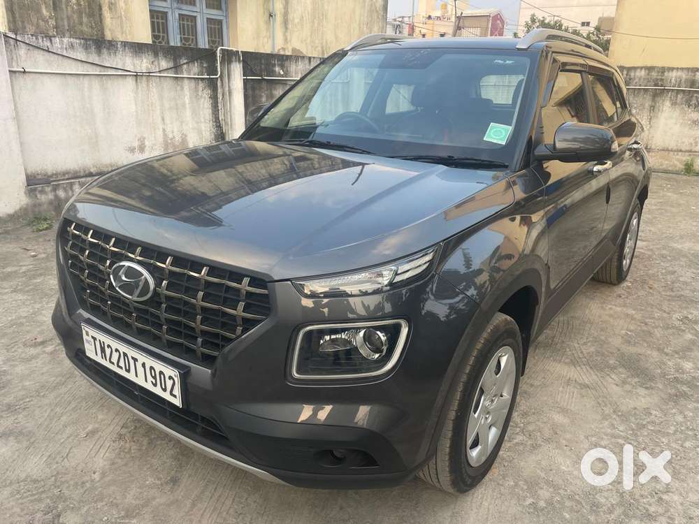 Hyundai Venue S (o) 1.2 Petrol Knight Edition, 2020, Petrol
