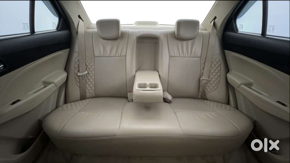 Maruti Suzuki Dzire Vxi Ags, 2022, Petrol