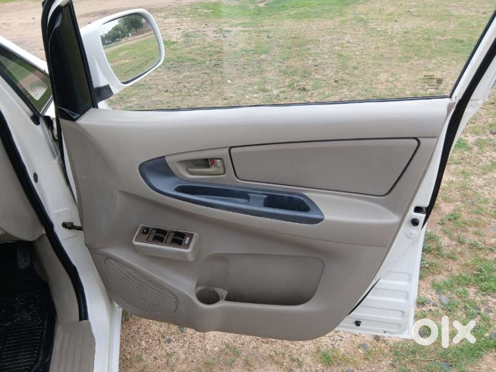 Toyota Innova 2.5 G (diesel) 7 Seater, 2014, Diesel