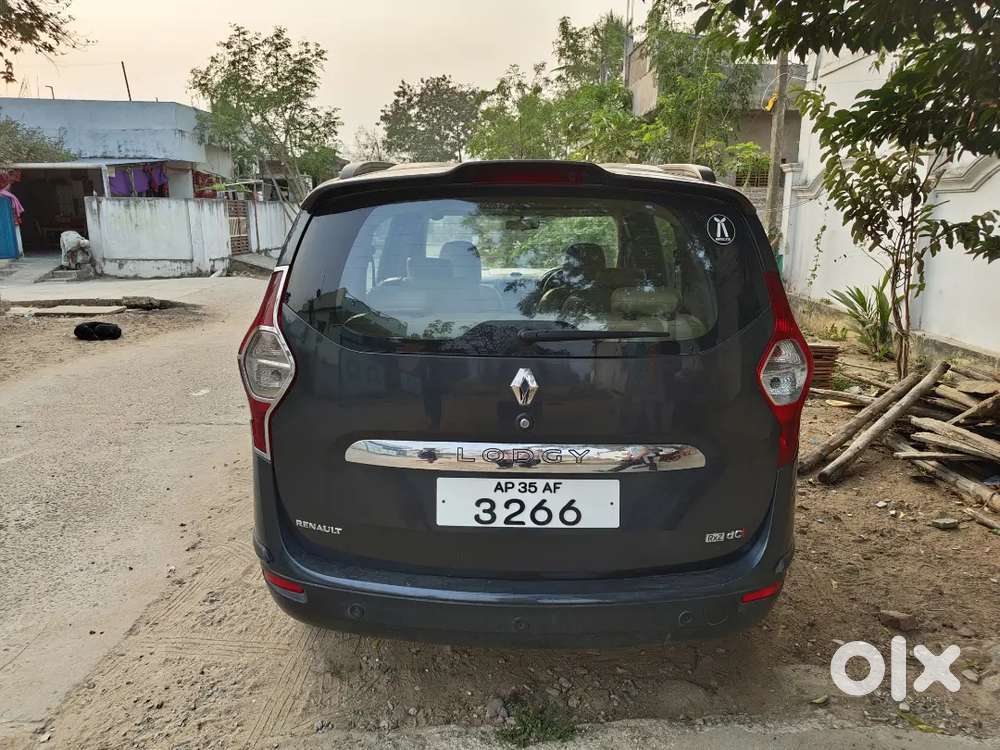Renault Lodgy In Super Condition.