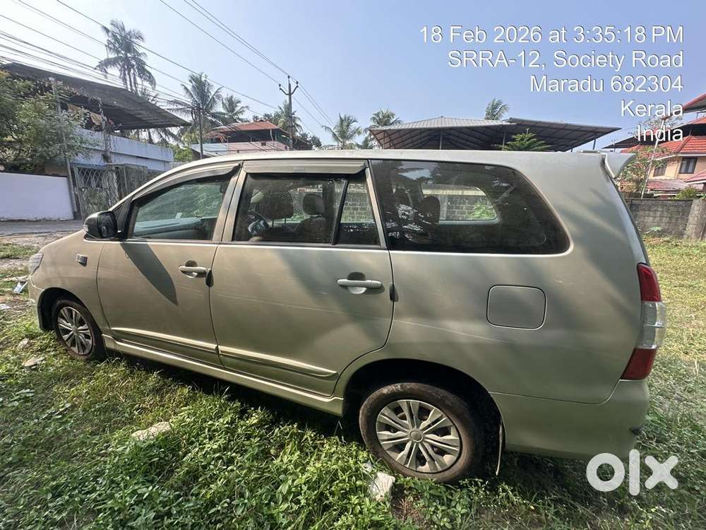 Toyota Innova 2015 Diesel Well Maintained