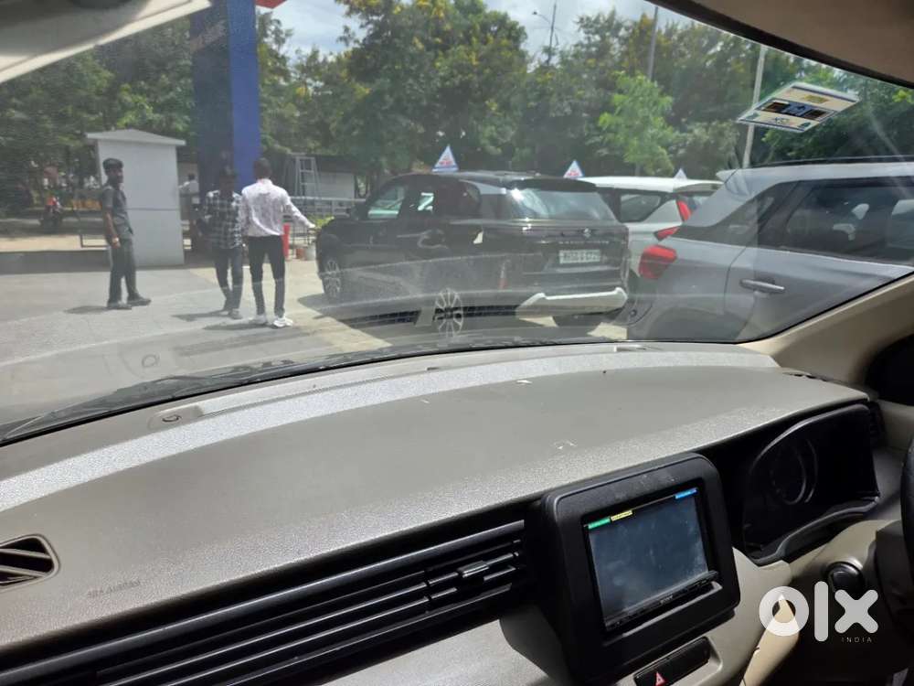 Maruti Suzuki Ertiga Vxi Cng, 2022, Cng & Hybrids