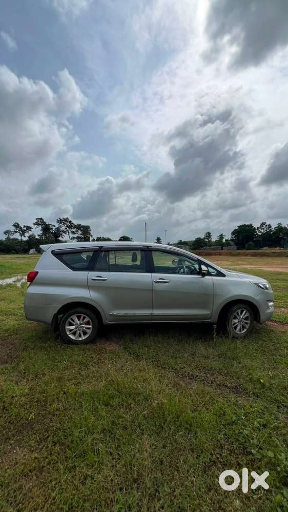 Toyota Innova Crysta 2.4 G Mt (2018) &ndash; For Sale
