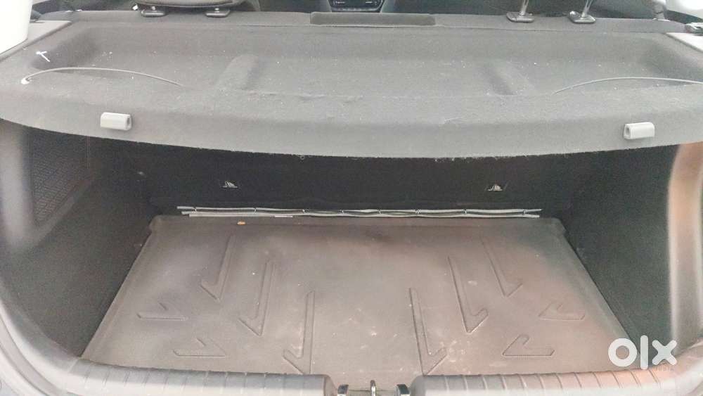 Hyundai New I20 1.2 Asta (o) Ivt, 2023, Petrol