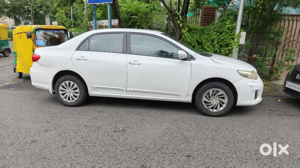 Toyota Corolla Altis 2012