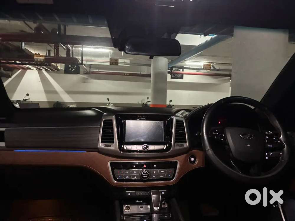 Mahindra Alturas G4 2019 Diesel 160000 Km Driven