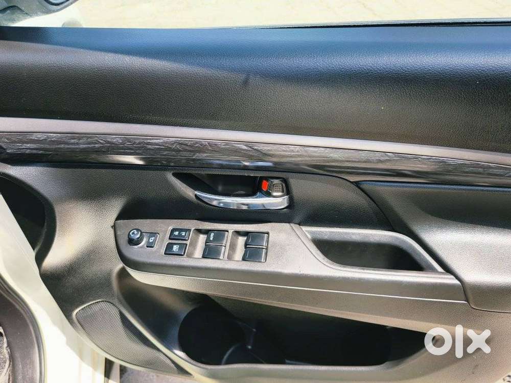 Maruti Suzuki Xl6 1.5 Zeta Mt, 2022, Petrol