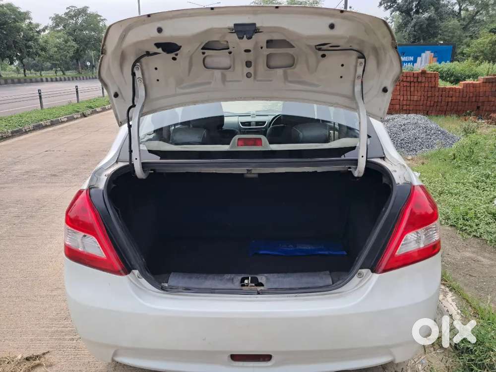 Maruti Suzuki Swift Dzire 2014 Petrol Manual