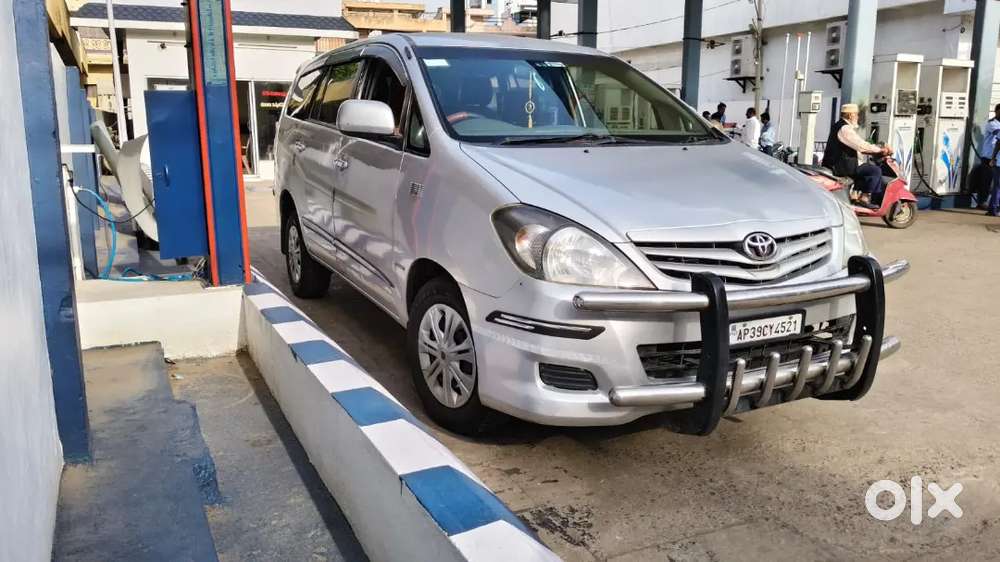 Toyota Innova 2011 Diesel 7 Str