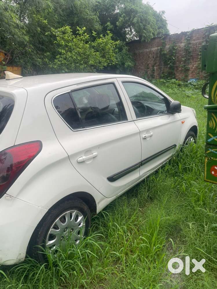 Hyundai I20 Magna 2010 Car