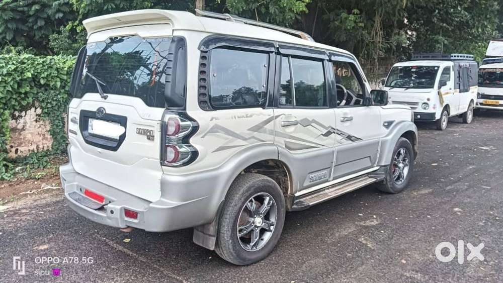 Mahindra Scorpio S10, 2016, Diesel